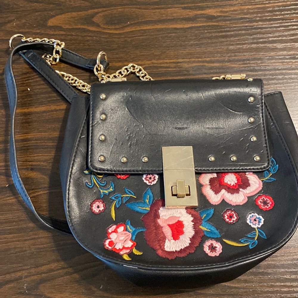 Express crossbody bag